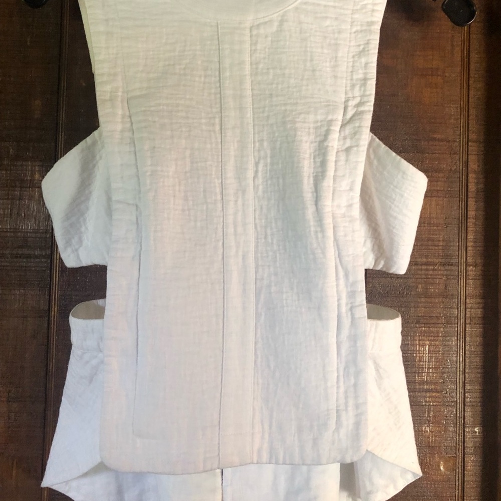 BCBG trinity top